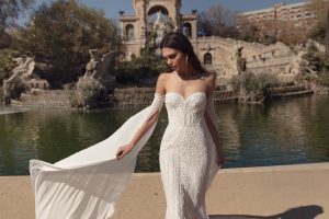 Alba 1807 From The Julie Vino Barcelona Collection | Wedding
