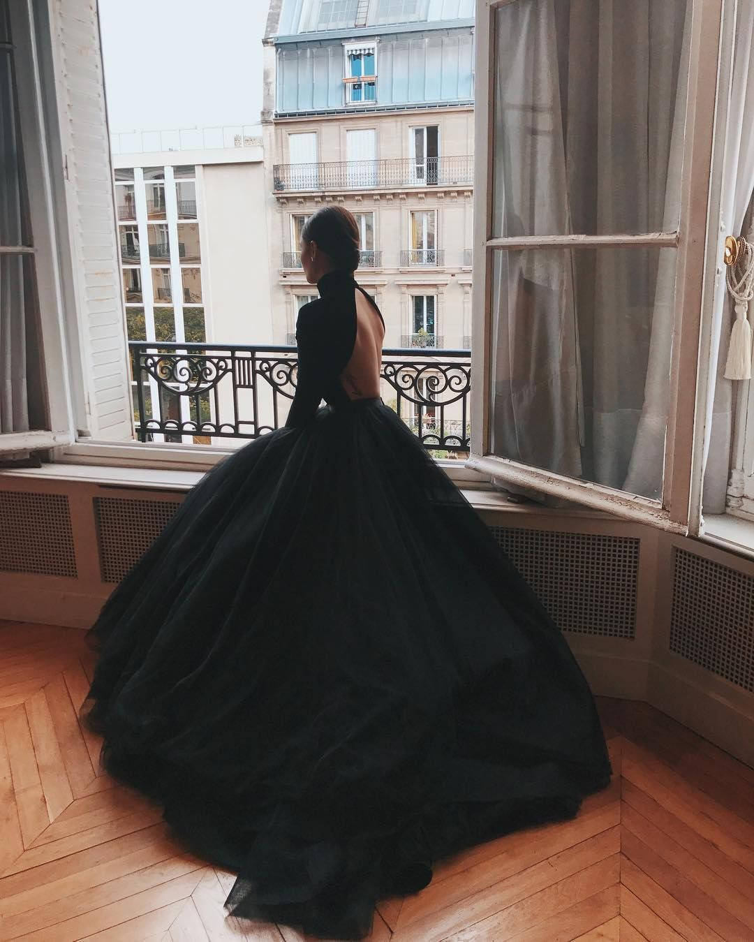 Best Style Moments: Lovi Poe | Schwarzes Kleid Zur Hochzeit