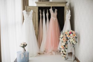 Brautkleid Aufbewahren: Zwischen Der Finalen Anprobe Und Der