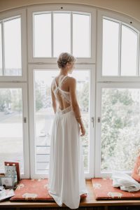 Fliessendes Boho Hochzeitskleid (Balou, Rembo Styling, 2018)