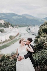 Heiraten Zwischen Stadt, Land, Fluss Und Bergen