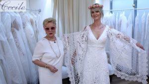 Mega-Hingucker: Hippie-Hochzeitskleid Aus Makramee