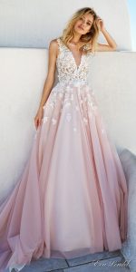 Pin Von D A R I A Auf Fashion | Hochzeitskleid, Kleider