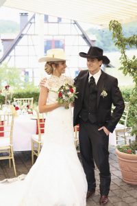 Romantische Country Hochzeit Im Western Stil - Heiraten