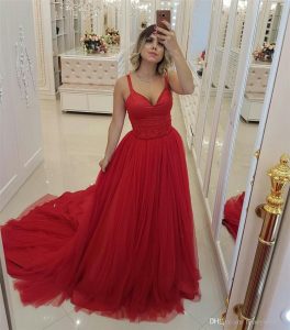Rotes Langes Abendkleid Schatz-Isolationsschlauchbügel, Der  Tulle-Abschlussball-Kleider 2019 Bördelt Nach Maß