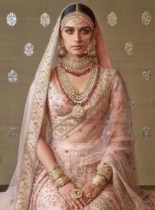 Stunning Diamond Necklaces | Indische Kleider, Indische