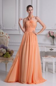 Tolle Ideen Für Die Hochzeit: Brautkleid In Apricot Farbe
