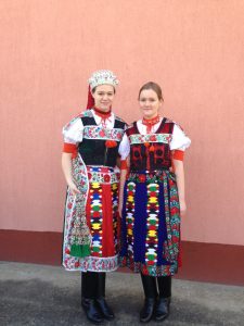 Ungarische Trachten Aus Transilvanien – International Wardrobe