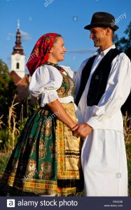 Ungarn Kleid Folk Stockfotos &amp; Ungarn Kleid Folk Bilder - Alamy