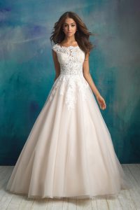 9520  Allure Bridals  Hochzeit Kleidung Cinderella
