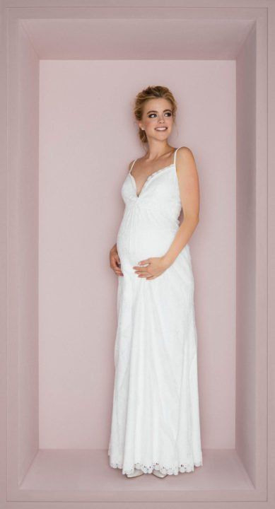 Brautkleider Für Schwangere Bei Kuessdiebraut Erleben