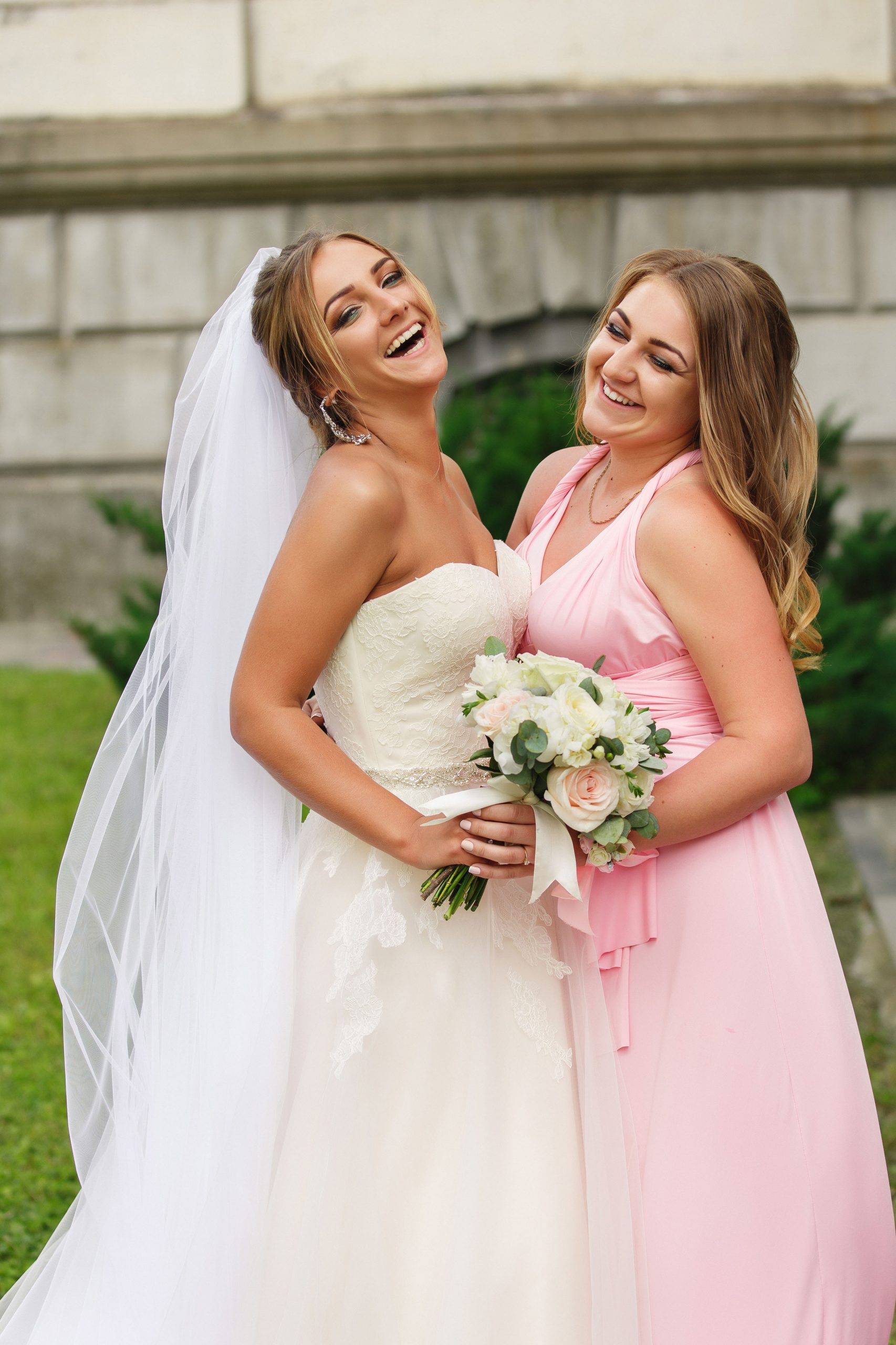 Brautmode Hochzeitsoutfit Für Lesbische Bräute