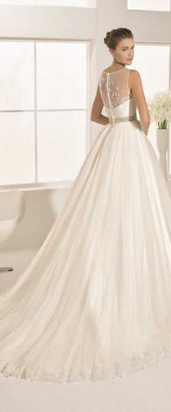 Gefunden Bei Happy Brautmoden Brautkleid Hochzeitskleid