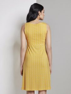 Gemustertes Kleid Mit Vausschnitt Gelb  Von Tom Tailor