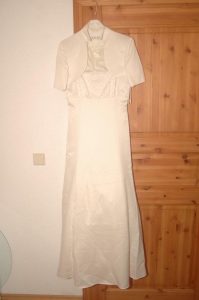 Hochzeitskleid / Abendkleid Mit Passenden Bolero Gr 38 In