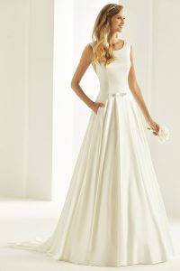 Hochzeitskleid Brautkleid Cassandra Alinie Ivory