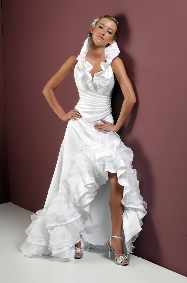 Hochzeitskleid Mit Aufregendem Beinschlitz  Kleiderfreuden