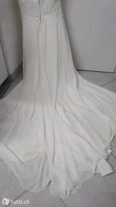 Hochzeitskleid Mit Schleppe Grösse 36 Neu In Graubünden