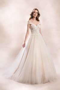 Hochzeitskleid Mit Schulterärmelchen  Samyra Fashion