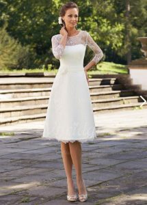Idee Von Kathi Wi Auf Hochzeit  Weiße Kleider Kurz