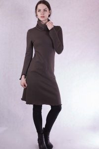 Kleider  Winterkleidwarmeskleid Mit Ext Loopschal  Ein