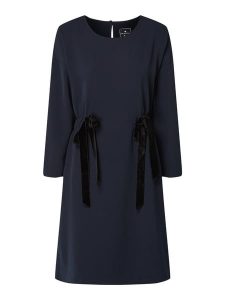 Lieblingsstück Kleid Mit Samtschleifen In Blau / Türkis