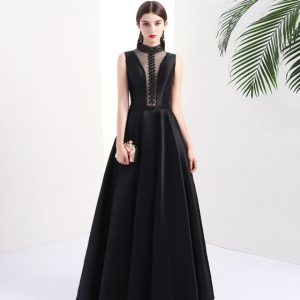 Mode Schwarz Durchbohrt Abendkleider 2017 A Linie
