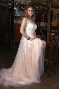 Moderne Brautkleider V Ausschnitt  Boho Hochzeitskleider