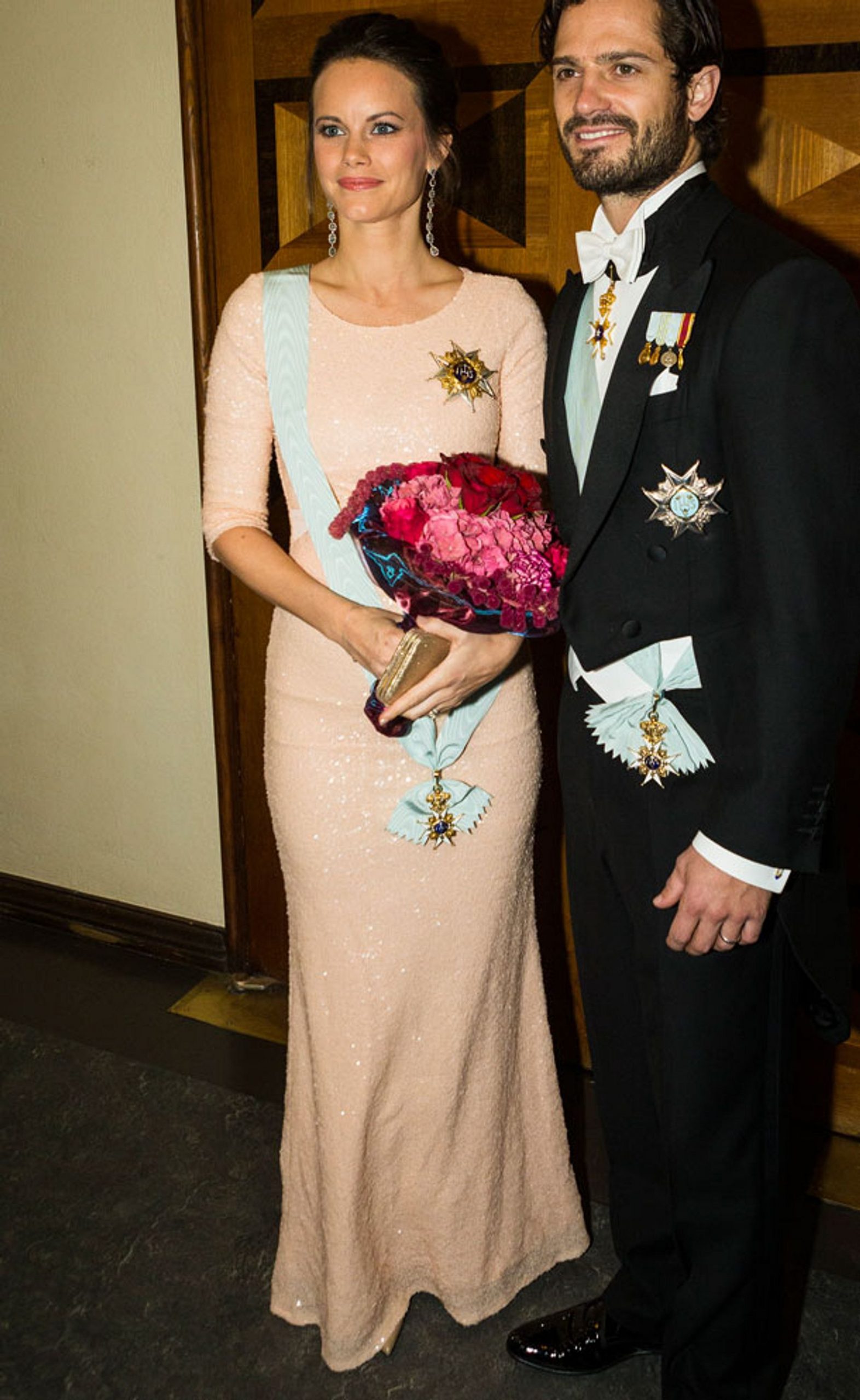 Prinzessin Sofia Trägt Schnäppchenkleid  Starkleider