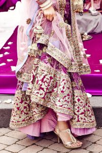 Roheenkalkat ♛☆☯♡  Indische Brautmode Indischer Stil Und