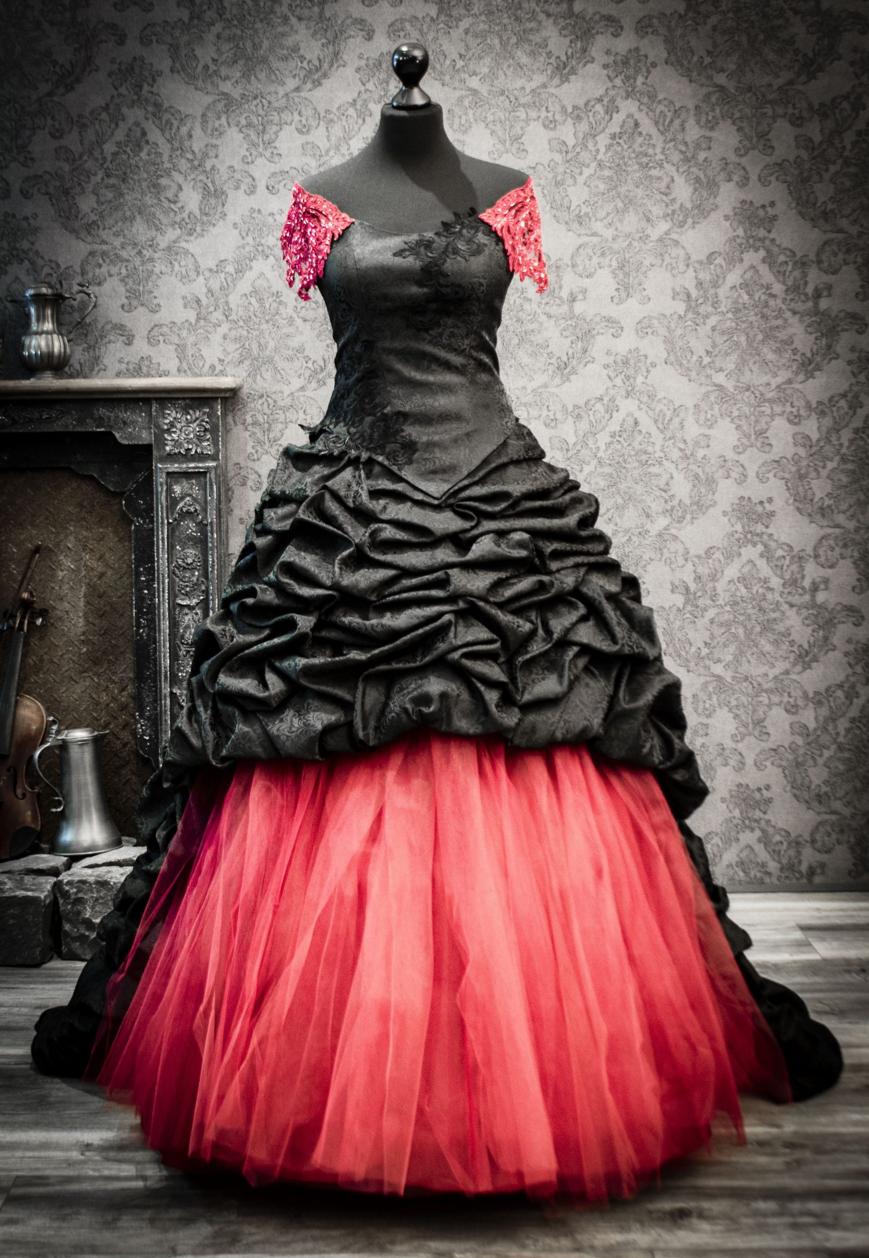 Rot Schwarzes Hochzeitskleid  Hochzeittrauungparty