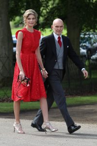 Rotes Kleid Hochzeit Gast Bedeutung