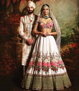 Sabayaschi  Indische Mode Indische Hochzeitskleider