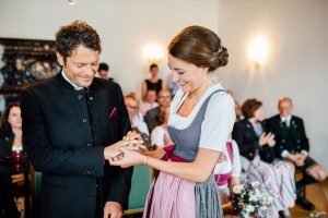 Sabine  Hannes  Trachten Hochzeit In Altausee  Trachten