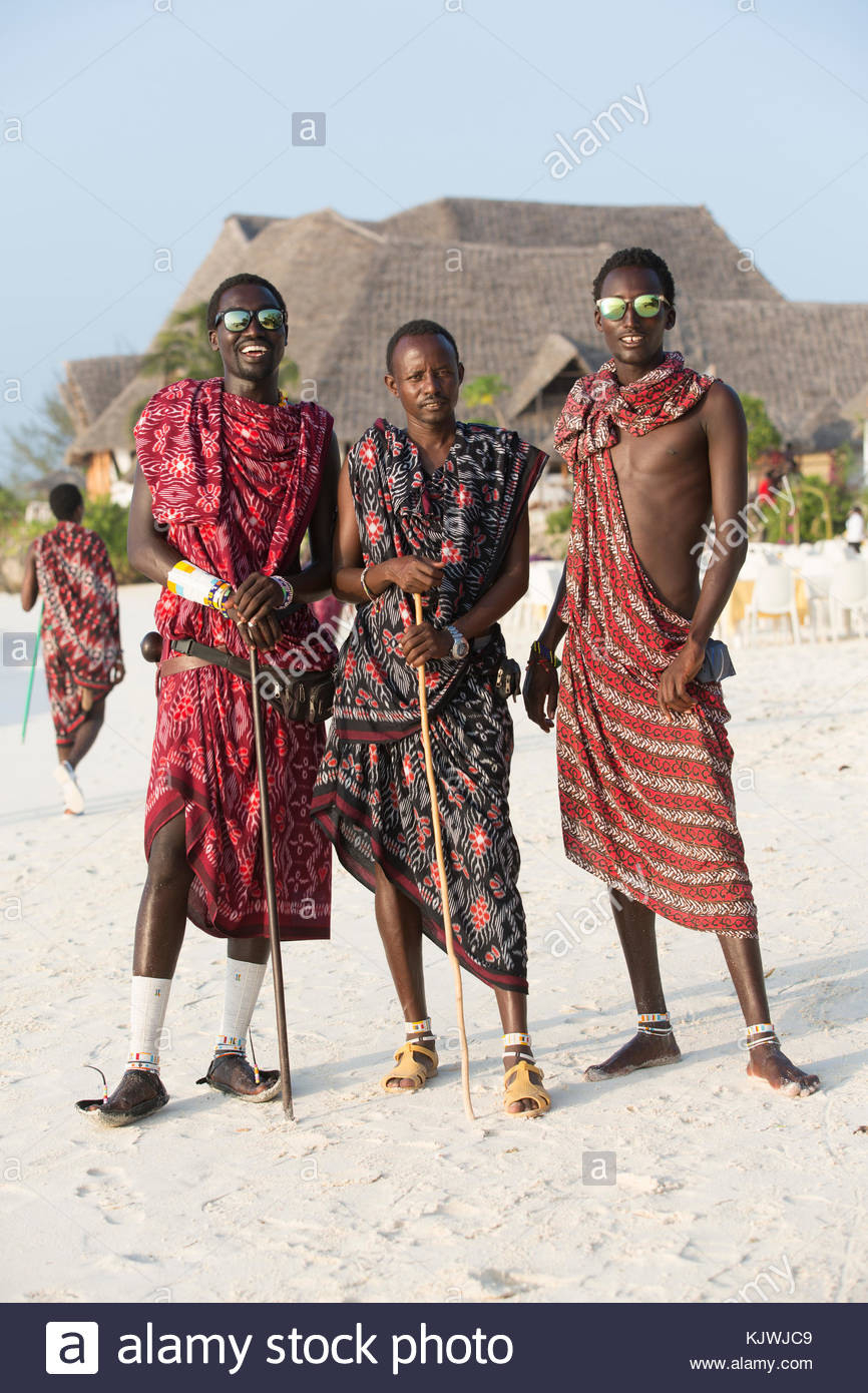 Sansibar Tansania Junge Maasai Krieger Auf Dem Strand Zu