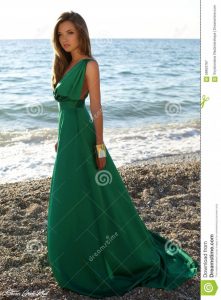 Schönes Grünes Kleid  Abendkleider