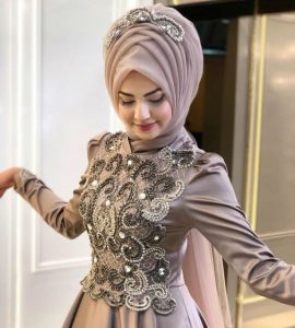 Should Be Considered In Choosing Hijab Evening Dresses