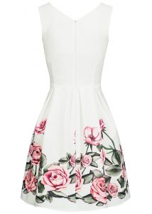 Styleboom Fashion Damen Mini Kleid Blumen Muster Weiss