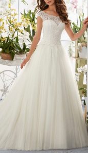 This Gorgeous Lace Beach Wedding Dress Provide An Elegant