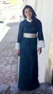 Tibétains Woman In Traditionell Dress In 2020