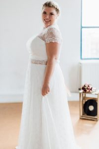 Trendige Brautkleider Große Größen  Küssdiebraut In 4850