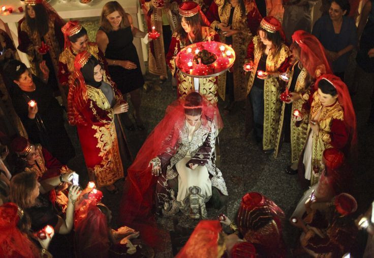 Turkische Hochzeit Rotes Kleid  Hochzeits Idee