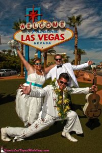 Vegas Wedding Elvis  Google'da Ara  Vegas Wedding Photos
