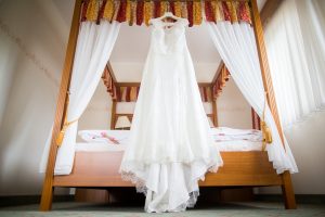 Was Man Nach Der Hochzeit Mit Seinem Brautkleid Machen