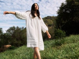 Weiße Sommerkleider Sind Ein Fashiontrend Im Sommer 2020