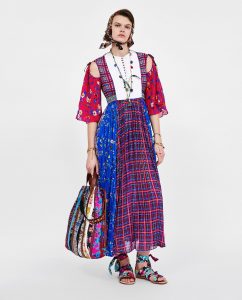 Zara  Woman  Contrast Printed Dress  Kleider Bedruckte