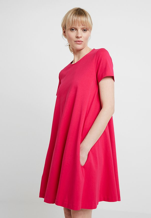 Benetton Kleider Online Kaufen  Entdecke Dein Neues Kleid